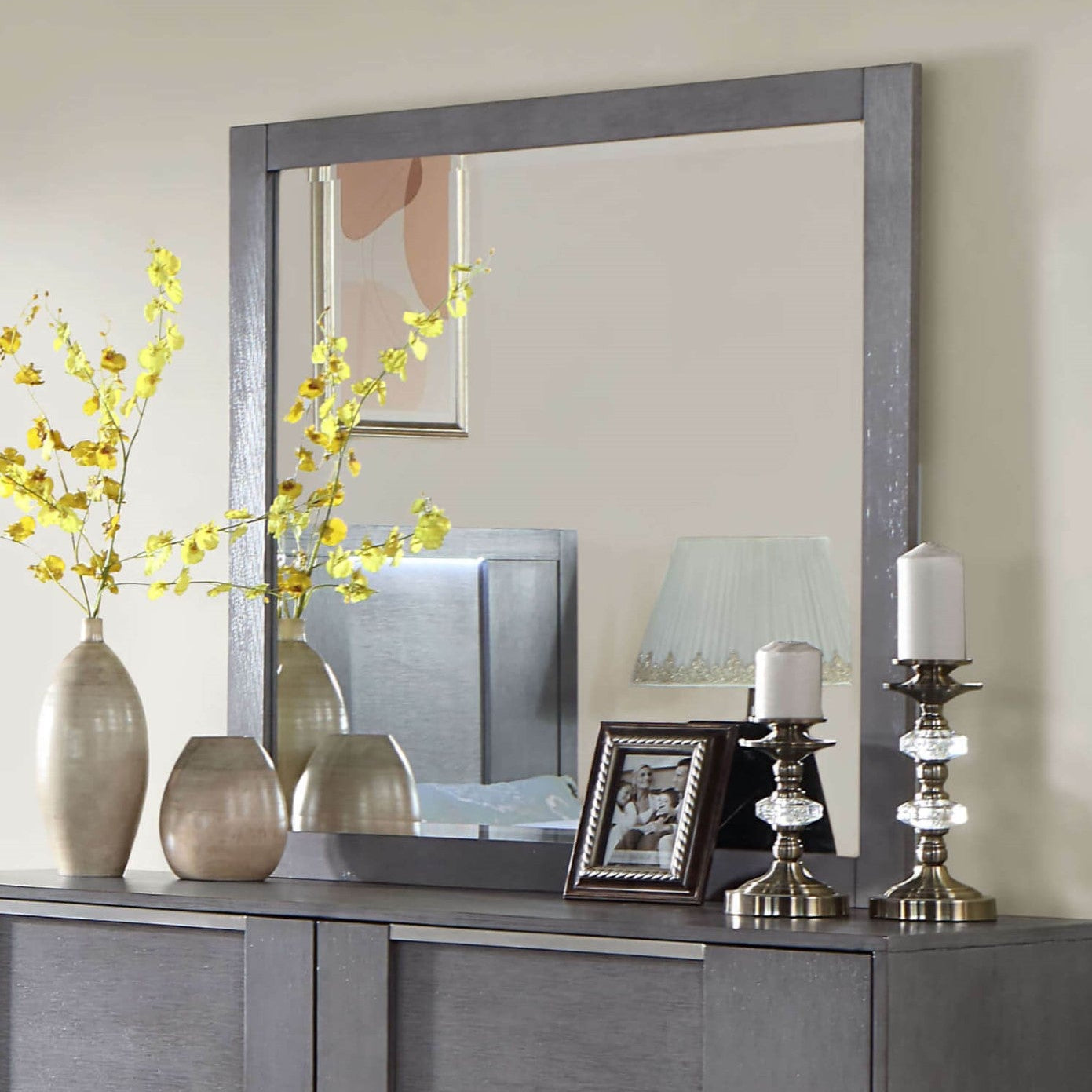 Romulus Bedroom Set