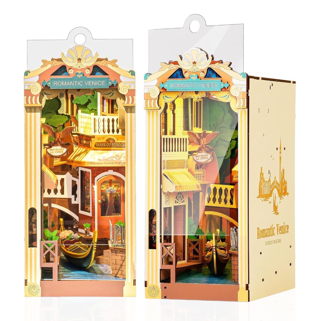 Romantic Venice Book Nook - Futu With . . .