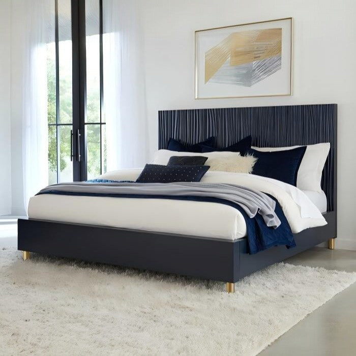 Argent Wave-Patterned Bed