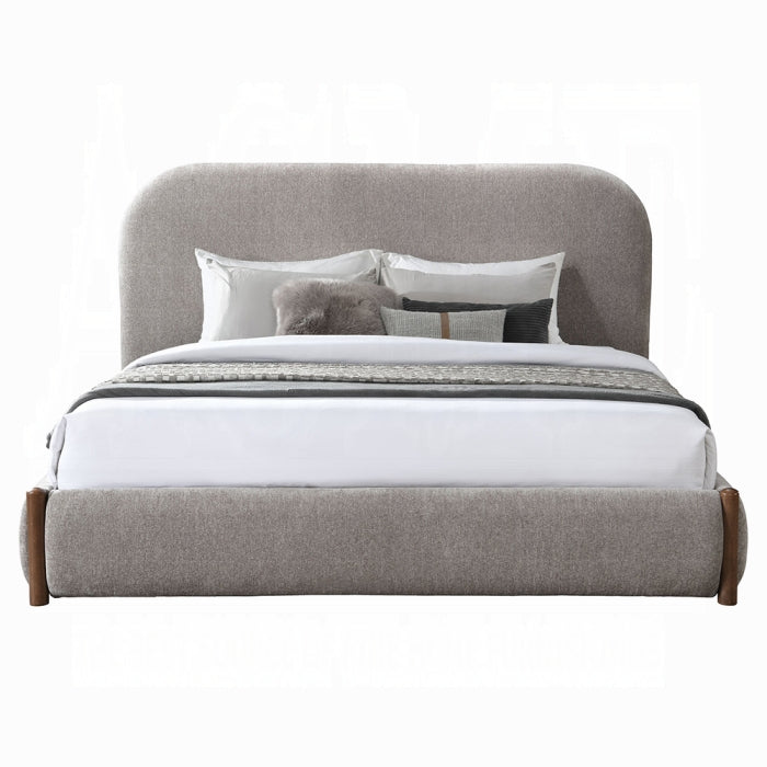 Ollye Queen Bed w/Storage