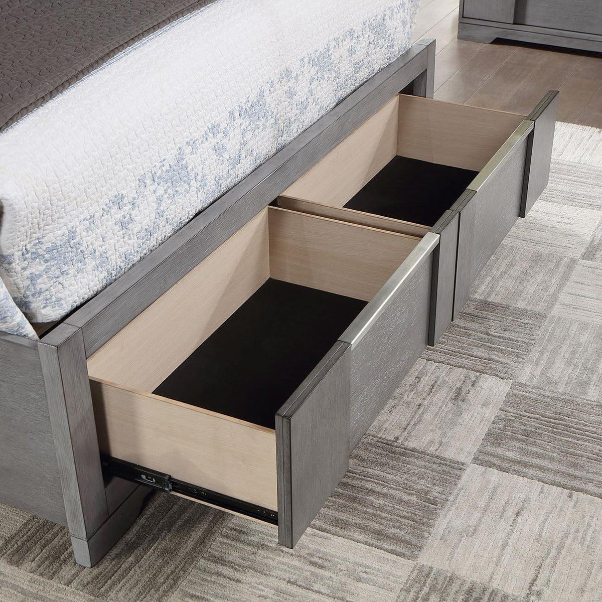 Romulus Bedroom Set