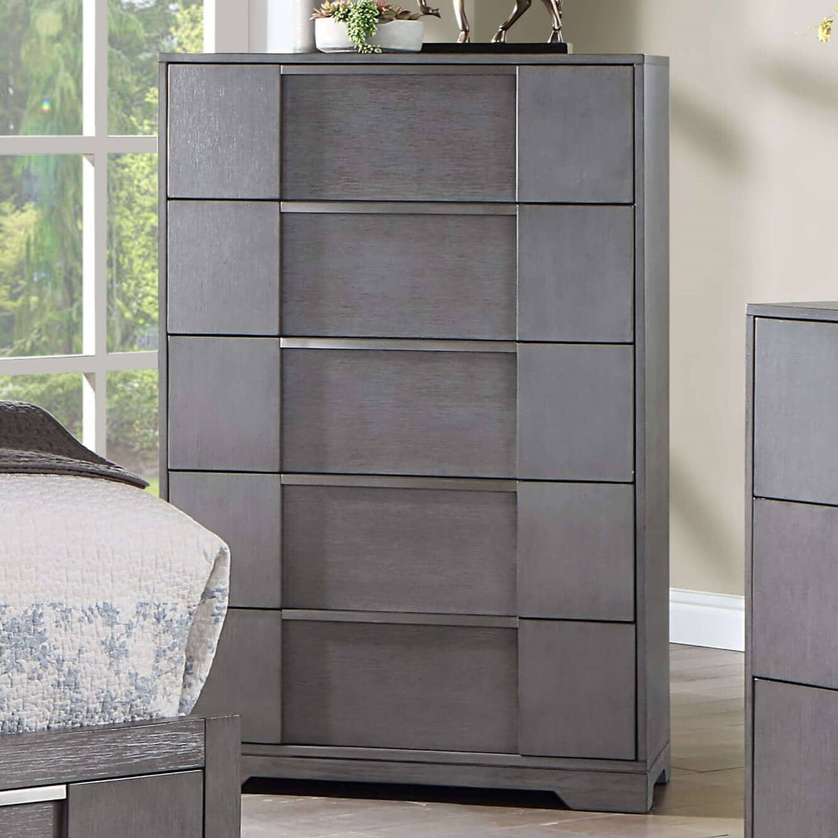 Romulus Bedroom Set