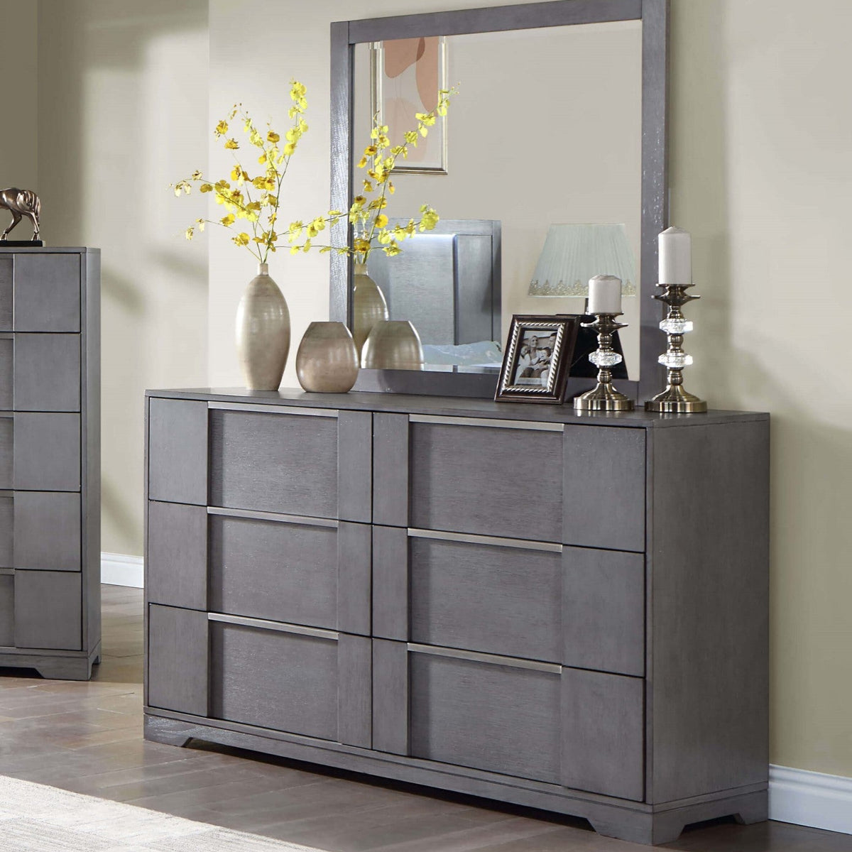 Romulus Bedroom Set