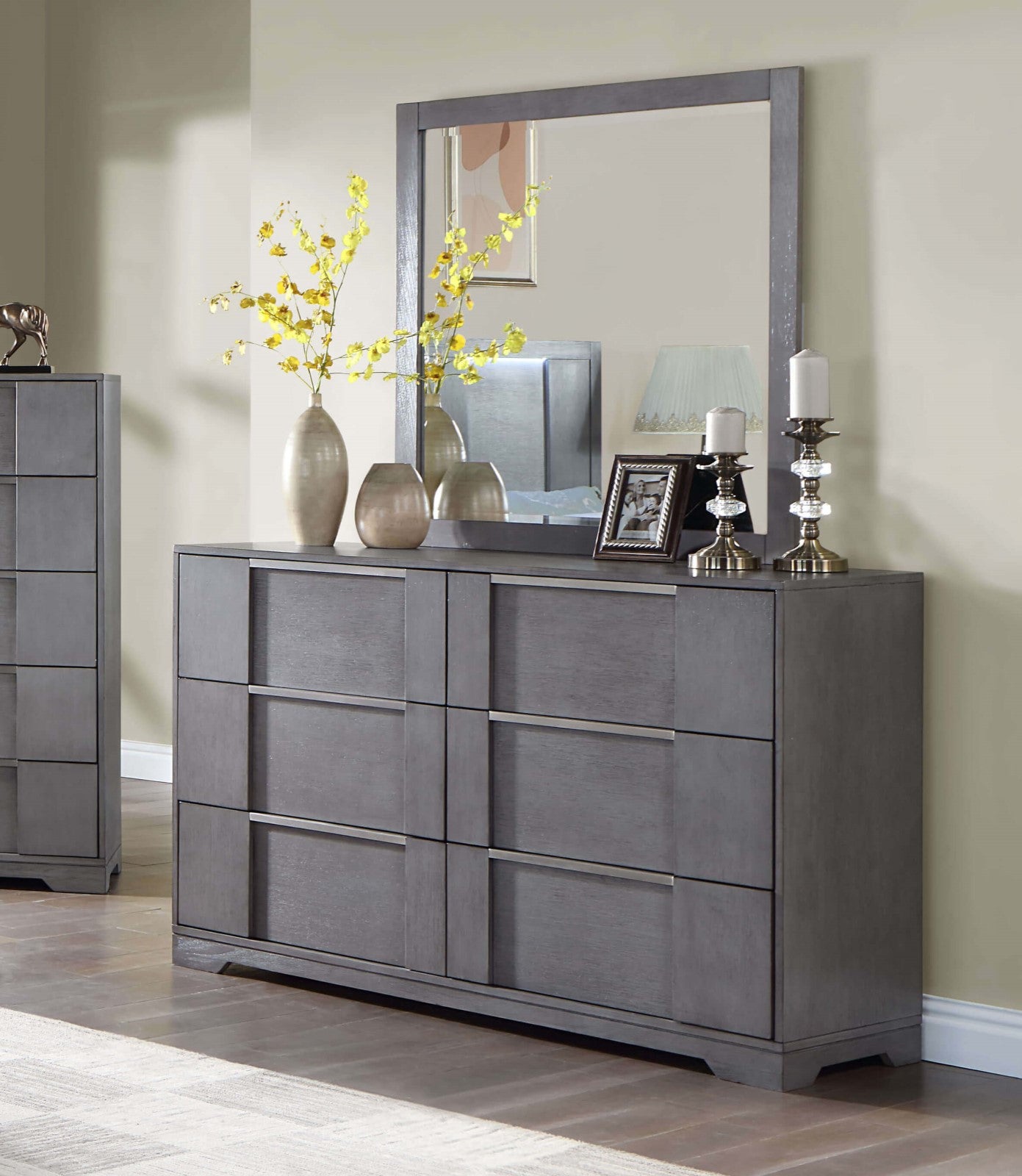 Romulus Bedroom Set