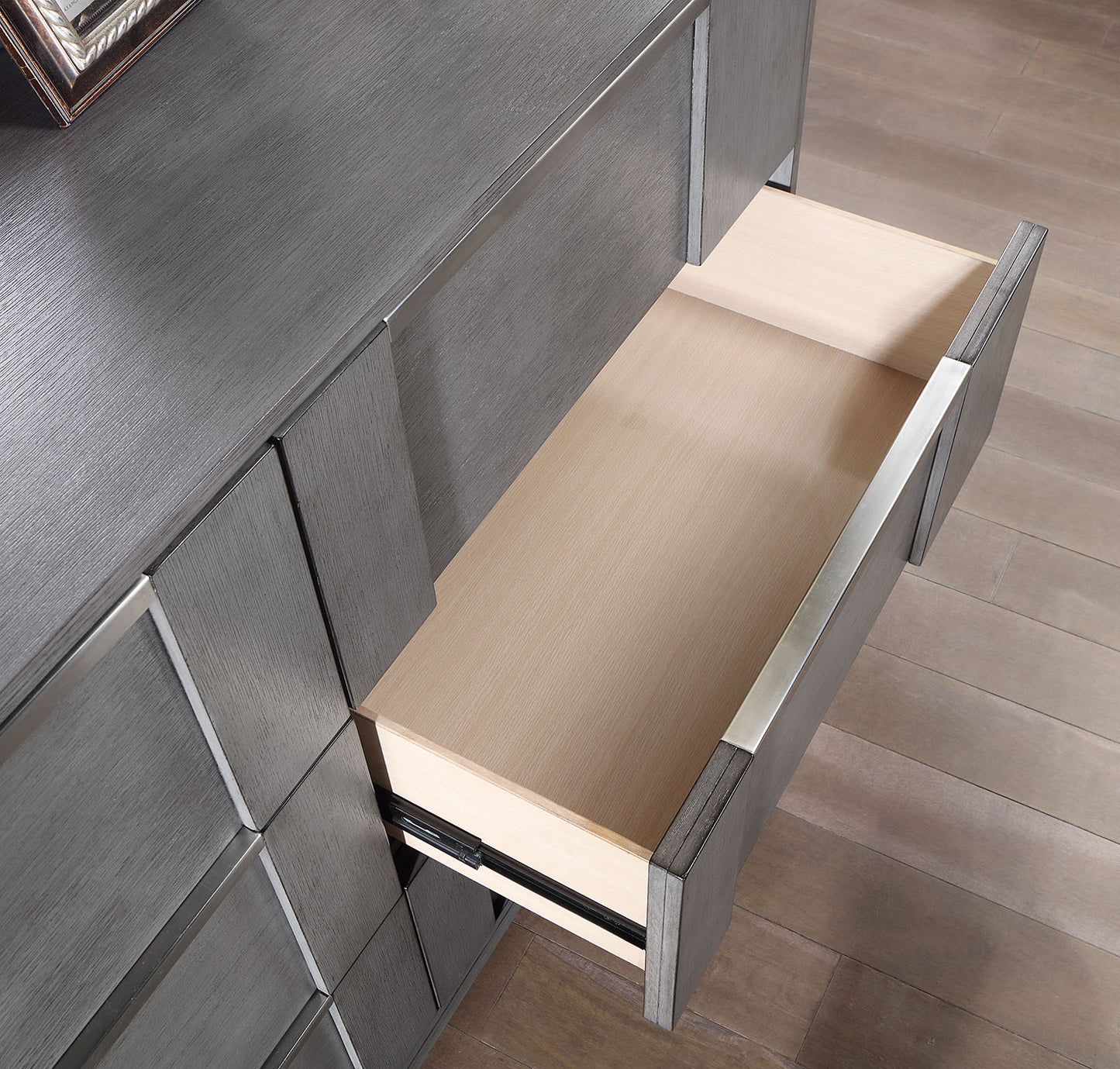 Romulus Bedroom Set