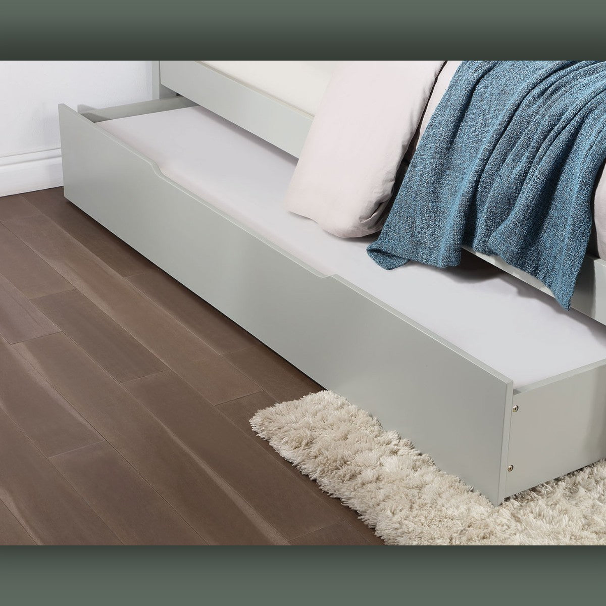 Lysandra Bedroom Set