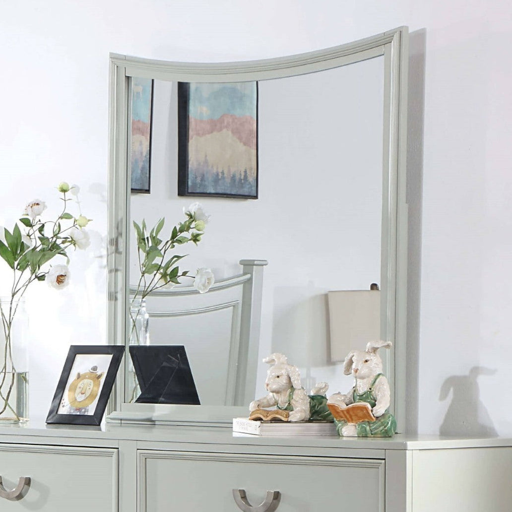 Lysandra Bedroom Set