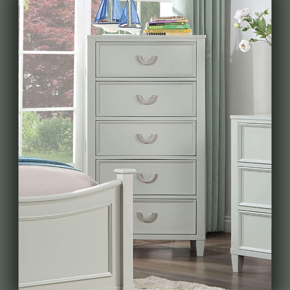 Lysandra Bedroom Set