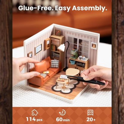 Cozy Living Lounge - Futu With . . .