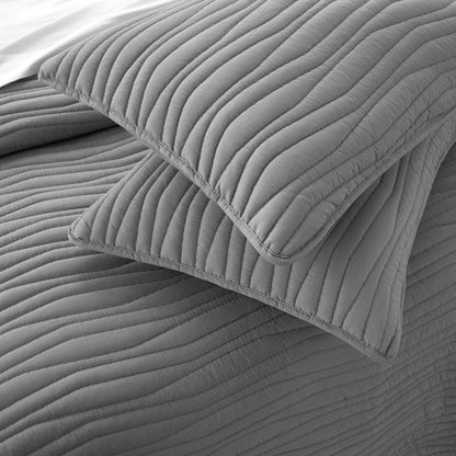 Kyrie 3-Piece Quilt Set - King Size