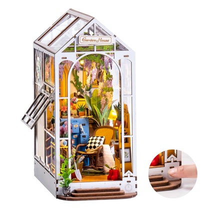 Gardenhouse - Futu With . . .