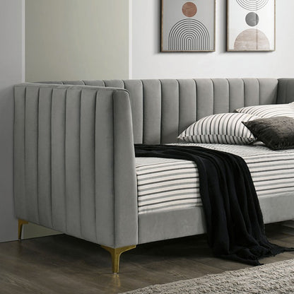 Naomi Daybed