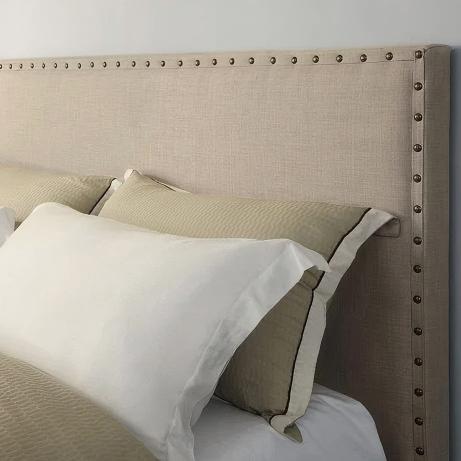 Taven Nailhead Footboard Storage Bed
