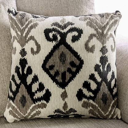 Bellamy Loveseat