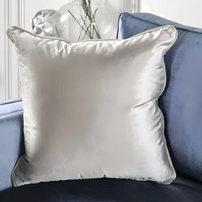 Josie Loveseat