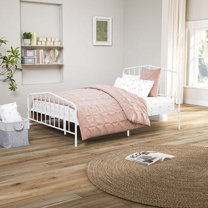 Nicoly Bed