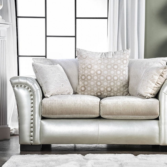 Benito Loveseat