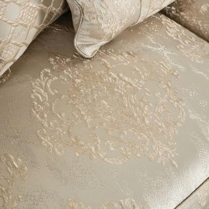 Huelia Loveseat