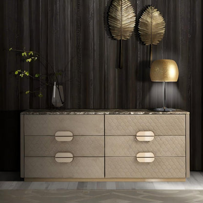 Marilin Dresser