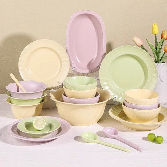 Pastel Cream Dinnerware