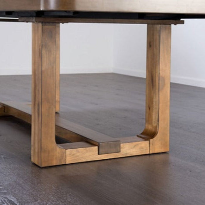 Manden Dining Table Set