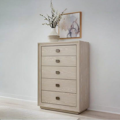 Maxon Chest
