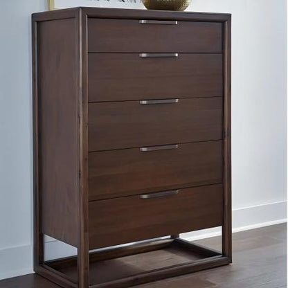 Sola Chest