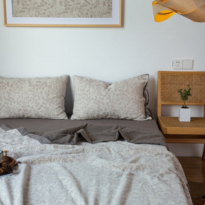 Luxury Jacquard 4-Piece Bedding Set - Futu With . . .